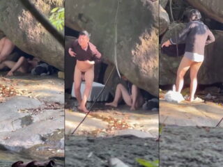 Poster of Đi phượt cặp đôi tranh thủ chơi trong hang đá