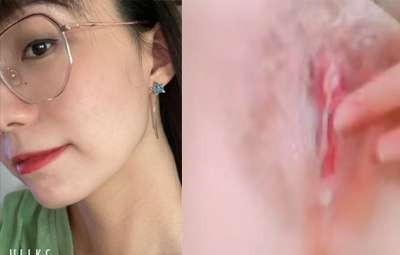 Poster of Gái Múp Thủ Dâm Ra Nước Móc Bướm Nhiều Lông Miệng Rên Rỉ