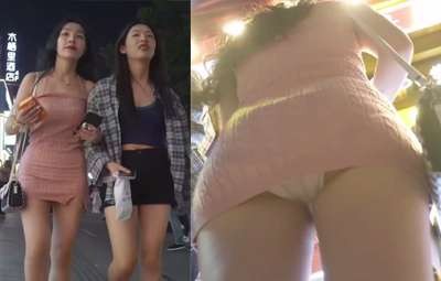 Poster of Quay Lén Dưới Váy Gái Xinh Trên Phố Đi Bộ Về Đêm Ở Trung Quốc